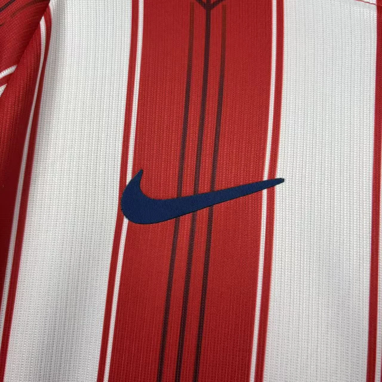 Atlético de Madrid Titular 2026-27, foto 3