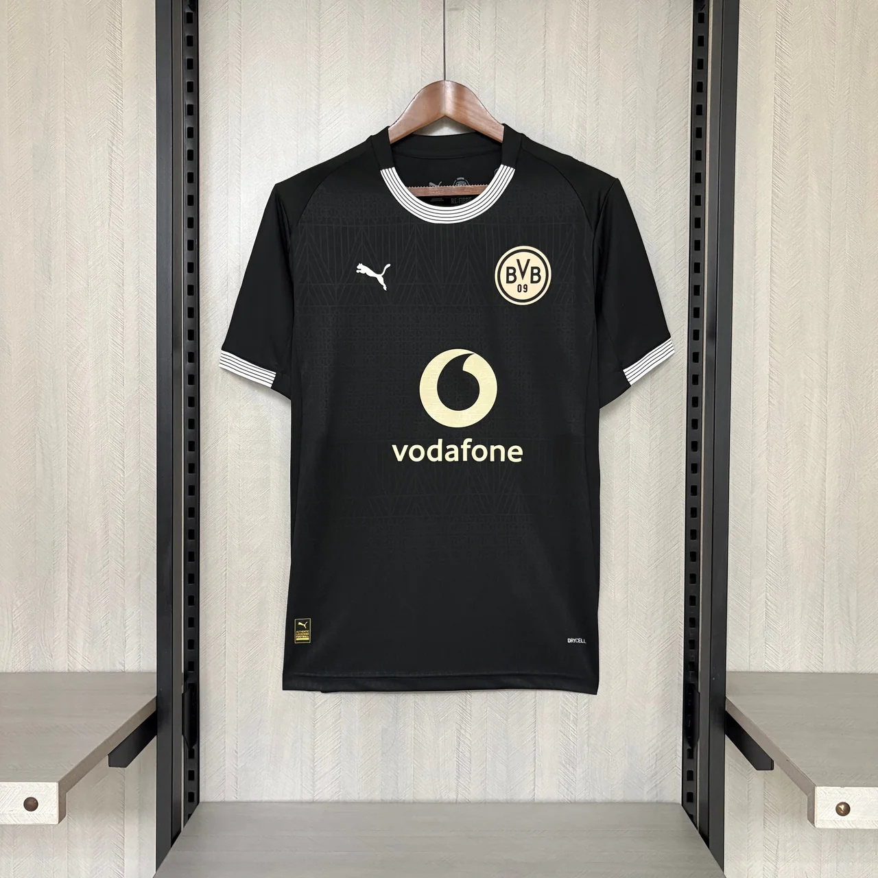 Borussia Dortmund Negra 2026-27, foto 1